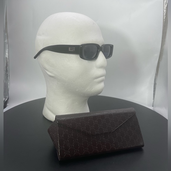 Gucci Classic Sunglasses - Picture 8 of 11